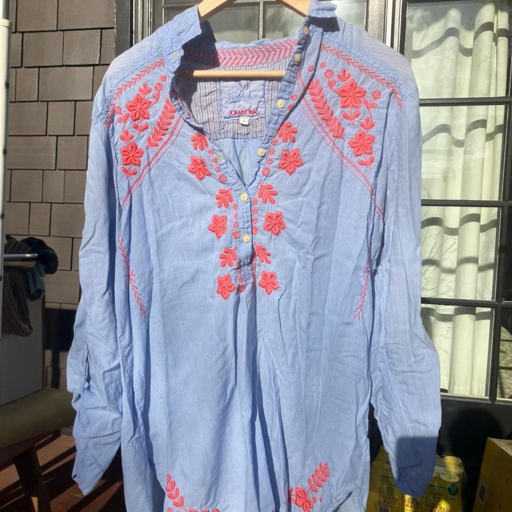 Johnny Was Embroidered Pink and Blue size Large Tunic Top